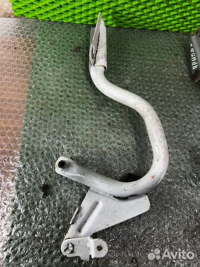 Петли крышки багажника LADA Priora седан