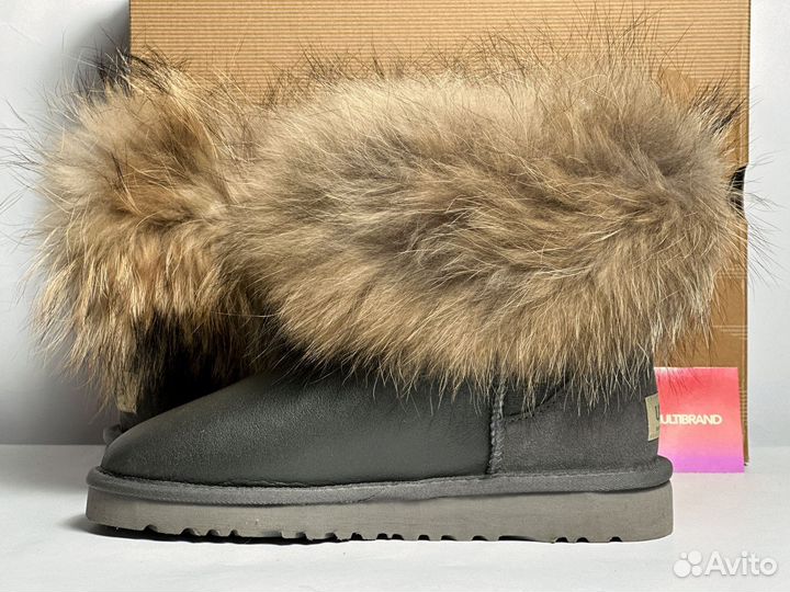 Ugg Classic Mini Metallic Grey