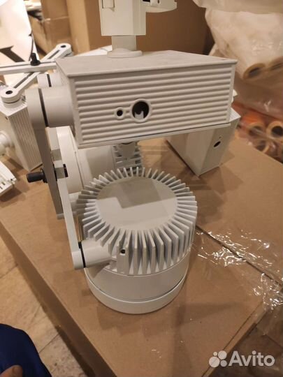 Трековые светильники LUZ Y diseno 35