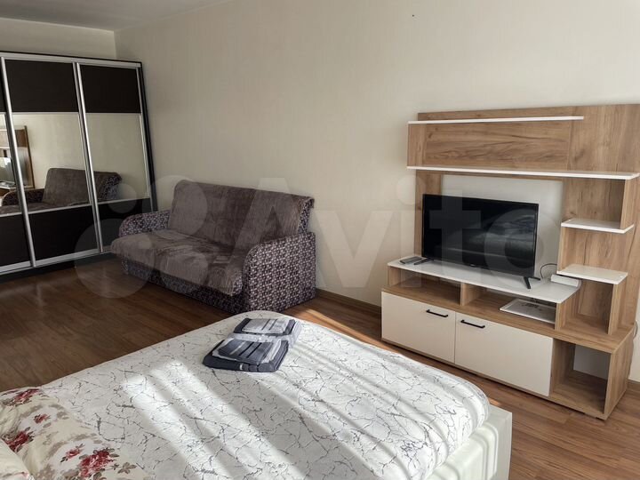 1-к. квартира, 42 м², 8/10 эт.