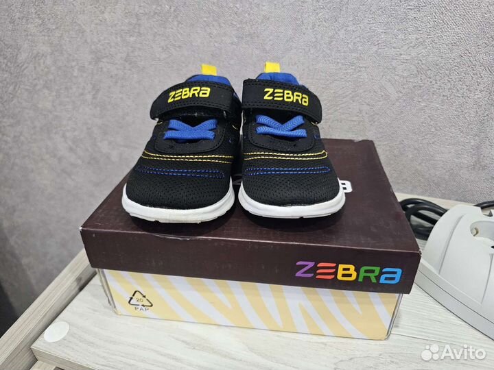 Кроссовки детские Zebra