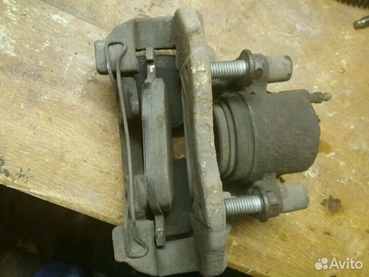 Детали тормозной системы Ford б/у