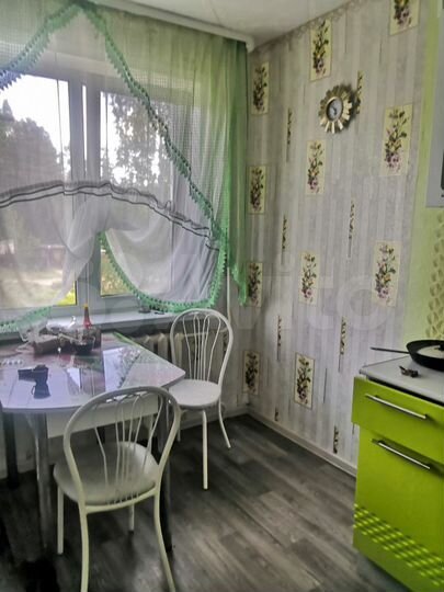 2-к. квартира, 54 м², 2/5 эт.
