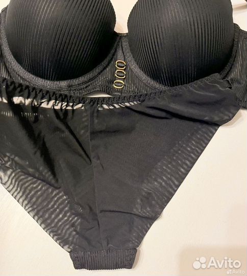 Комплект нижнего белья женский