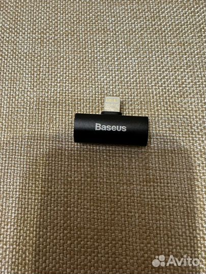 Переходник Beseus iPhone на 2 Lightning черный