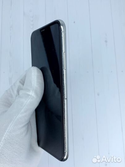 iPhone X, 256 ГБ