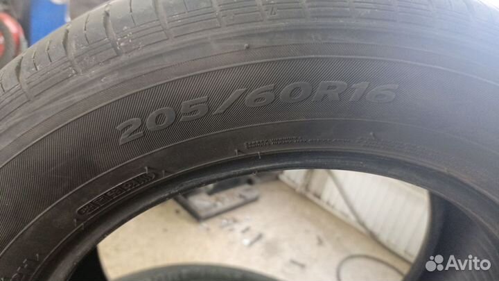 Hankook Smart Plus2 H449 205/60 R16 92H