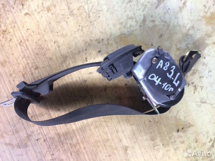 Ремень безопасности задний левый Audi A8 D3