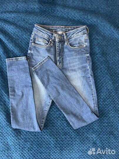 Джинсы для девочки (42 размер)