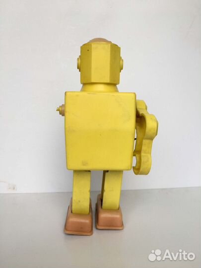 Игрушка робот. середина 1970-х СССР