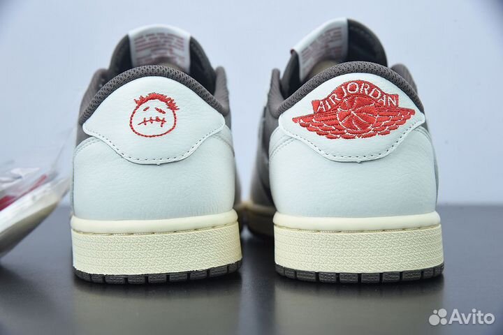 Кроссовки Nike Air Jordan 1 Low & Travis Scott