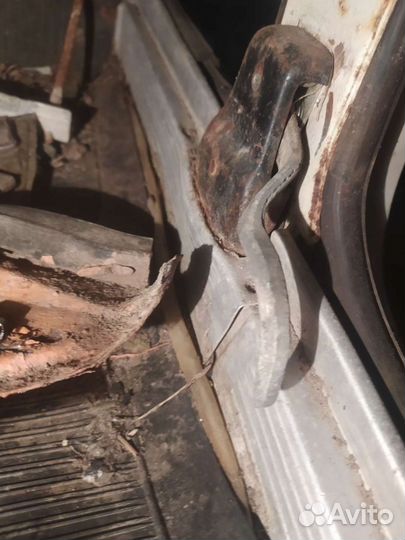 Ручка открывания багажника Москвич 408