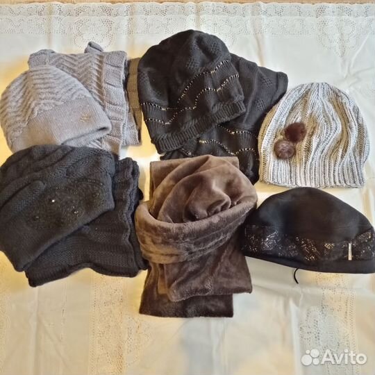 Женские комплекты (шапка + шарф) и береты