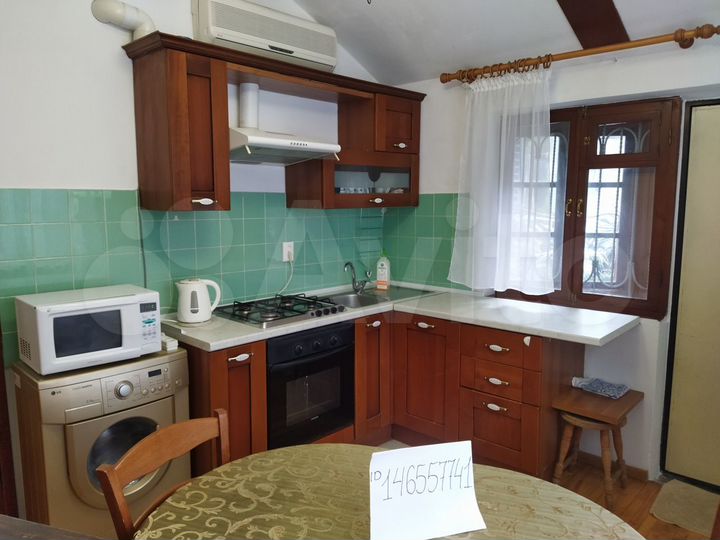 2-к. квартира, 48 м², 2/2 эт.