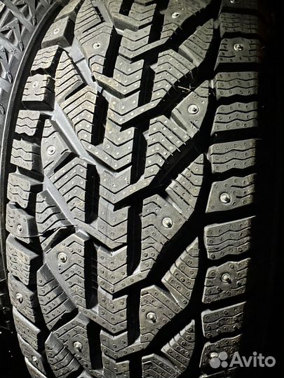 Tigar Ice 215/55 R17 98T