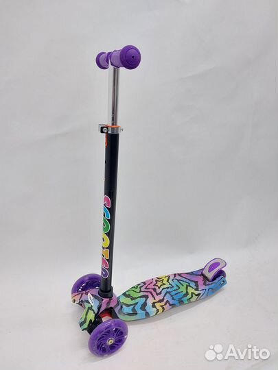 Трехколесный самокат maxi принт Звезды (новый)