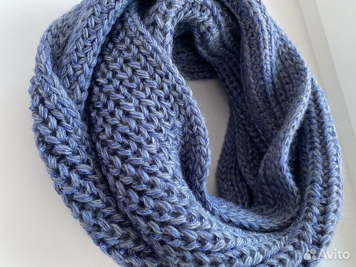 Снуд сапфирового цвета