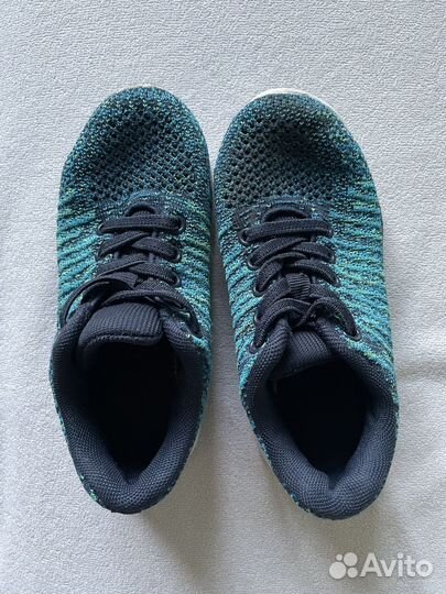 Кроссовки next