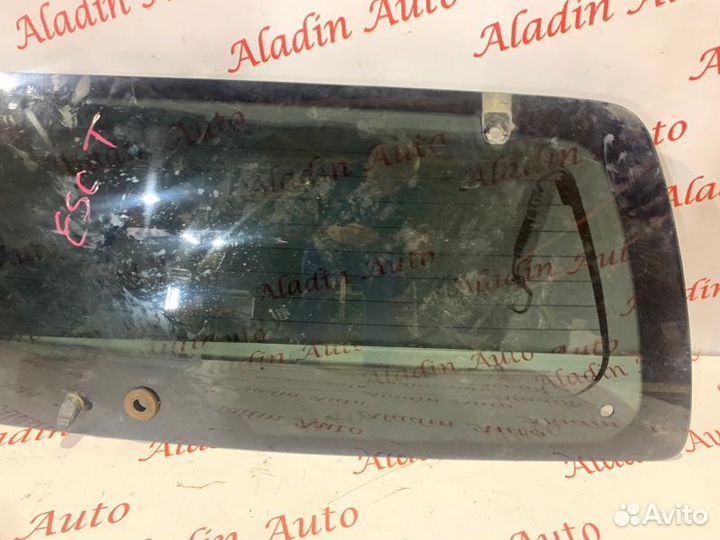 Стекло крышки багажника Ford Escape 2008