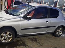 Peugeot 206 1.4 AT, 2002, 207 000 км, с пробегом, цена 250 000 руб.