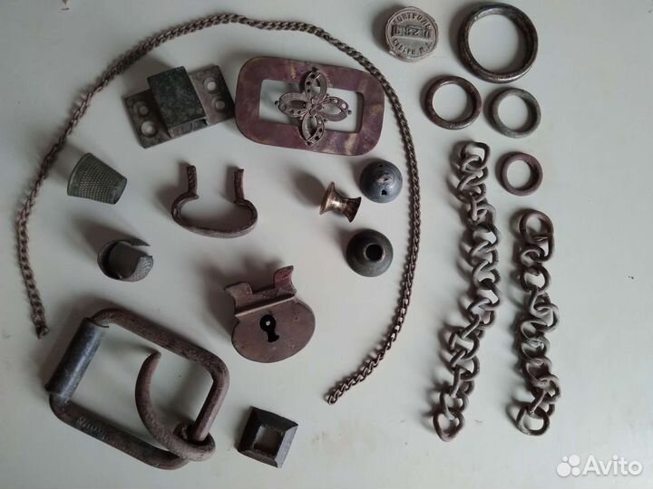 Цепочки замочки ручки пряжки копанина
