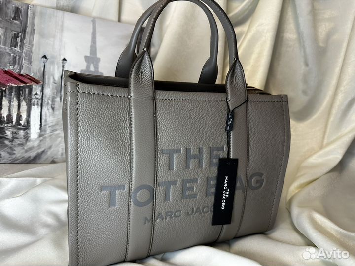 Marc Jecobs The Leather Medium Tote Bag Wolf Grey