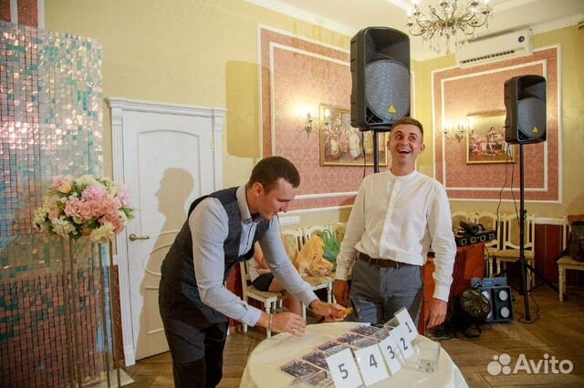 Фокусник-иллюзионист