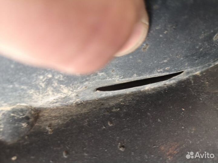 Брызговик задний правый Nissan Patrol Y61 RD28TI