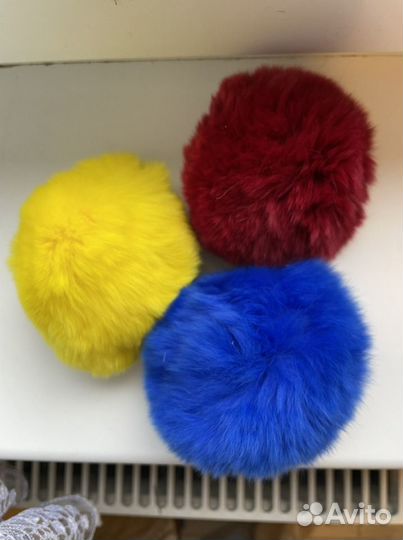 Меховые помпоны