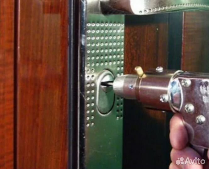 Вскрытие замков/Замена замков двери/Вскрытие авто