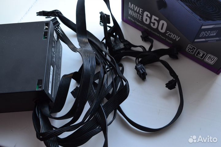 Блок питания Cooler Master MWE White 650w v2