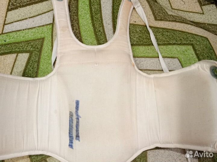 Жилет защитный reyvel тайский бокс