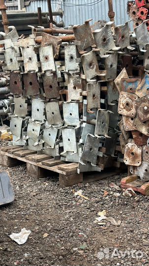 Кап-лок, ригель