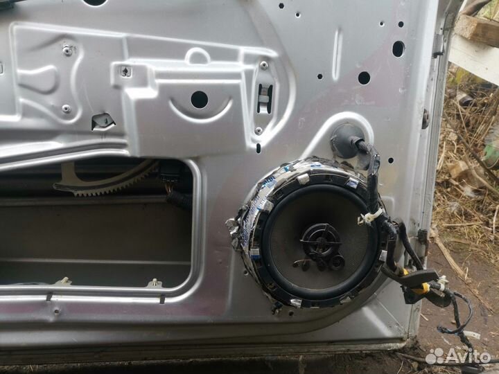 Дверь передняя левая opel astra h