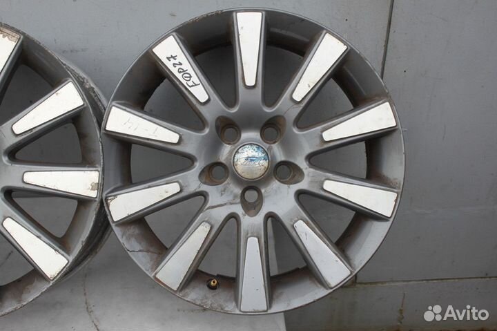 Комплект литых дисков R17