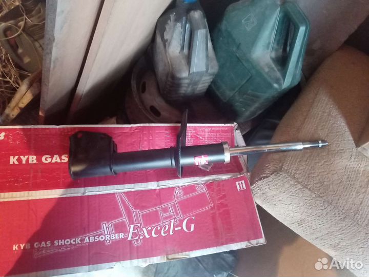 Амортизаторы передние