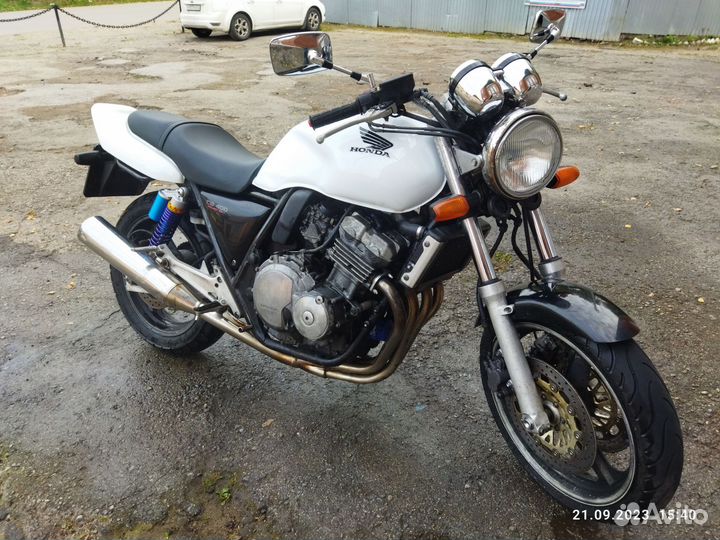 Хонда cb400sf