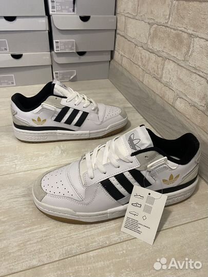 Кроссовки Adidas Forum low