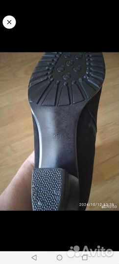 Зимние женские сапоги 38