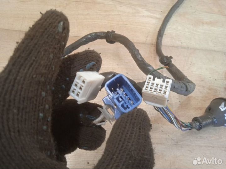 Проводка (коса) дверная передняя правая Lexus