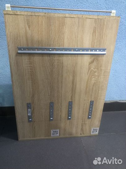 Зеркало настенное с креплением