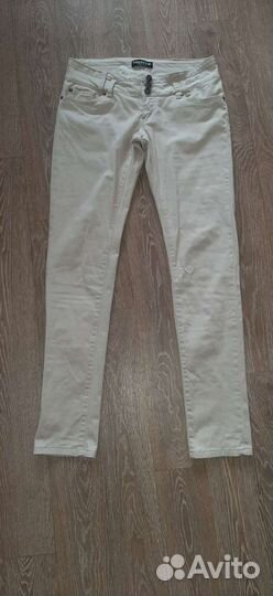 Брюки джинсы