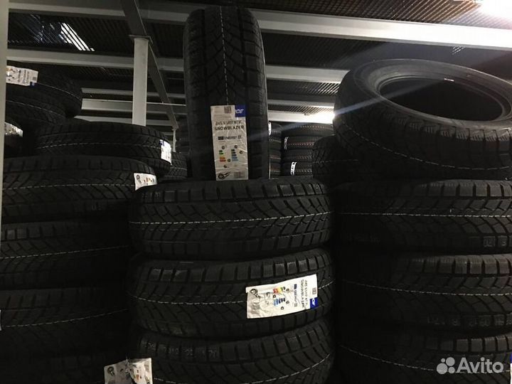 Windforce Snowblazer 245/65 R17 111T