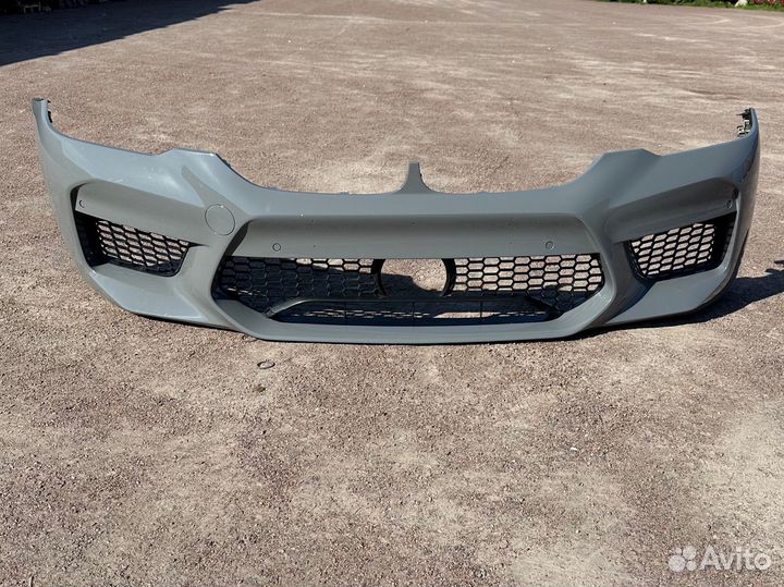 BMW M5 F90 Передний бампер в сборе