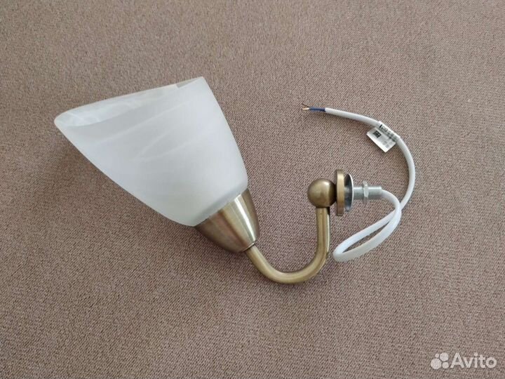 Светильник на зеркало