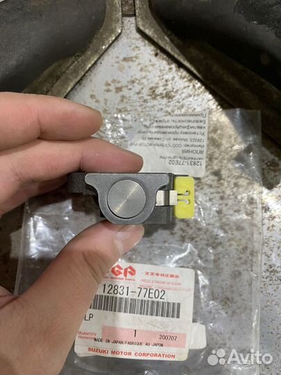 Натяжитель цепи Suzuki 12831-77E02