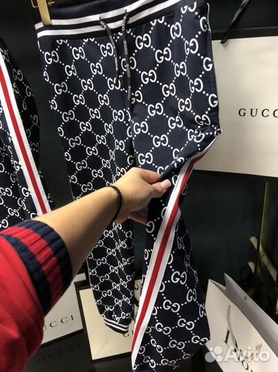 Костюм gucci голограмма