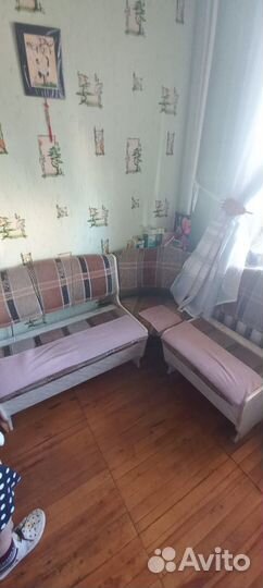 Мебель б/у: угловой диван бесплатно