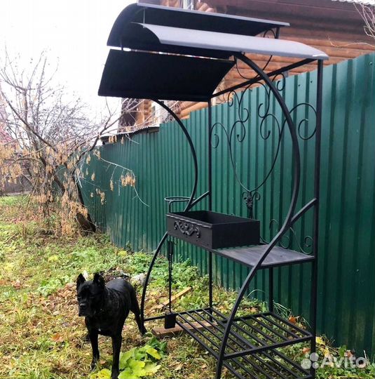 Мангал с крышей