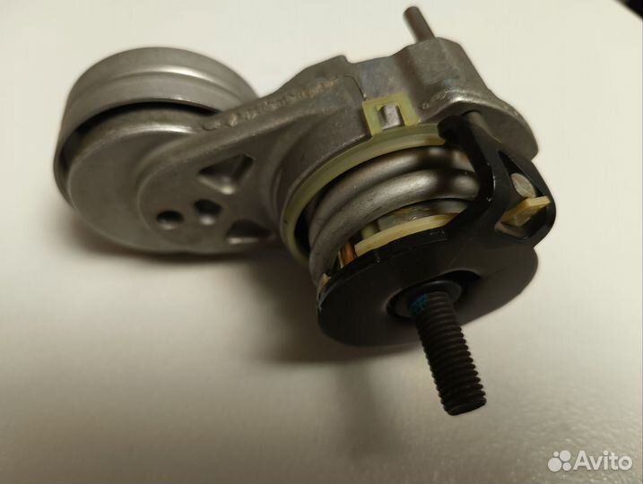 Натяжитель руч. ремня с роликом